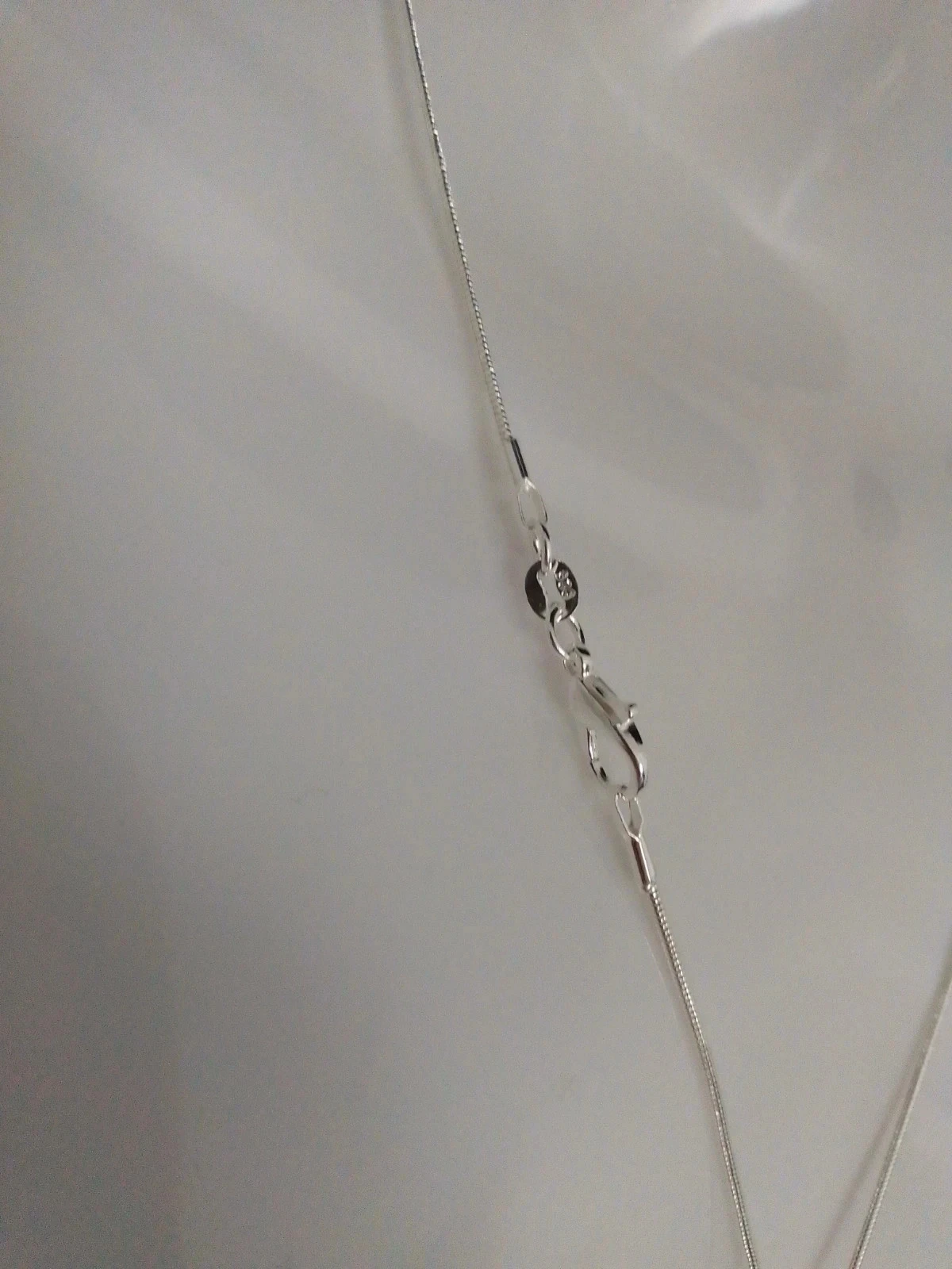 Colar com ponta de vidro e corrente banhada a prata – photo 2